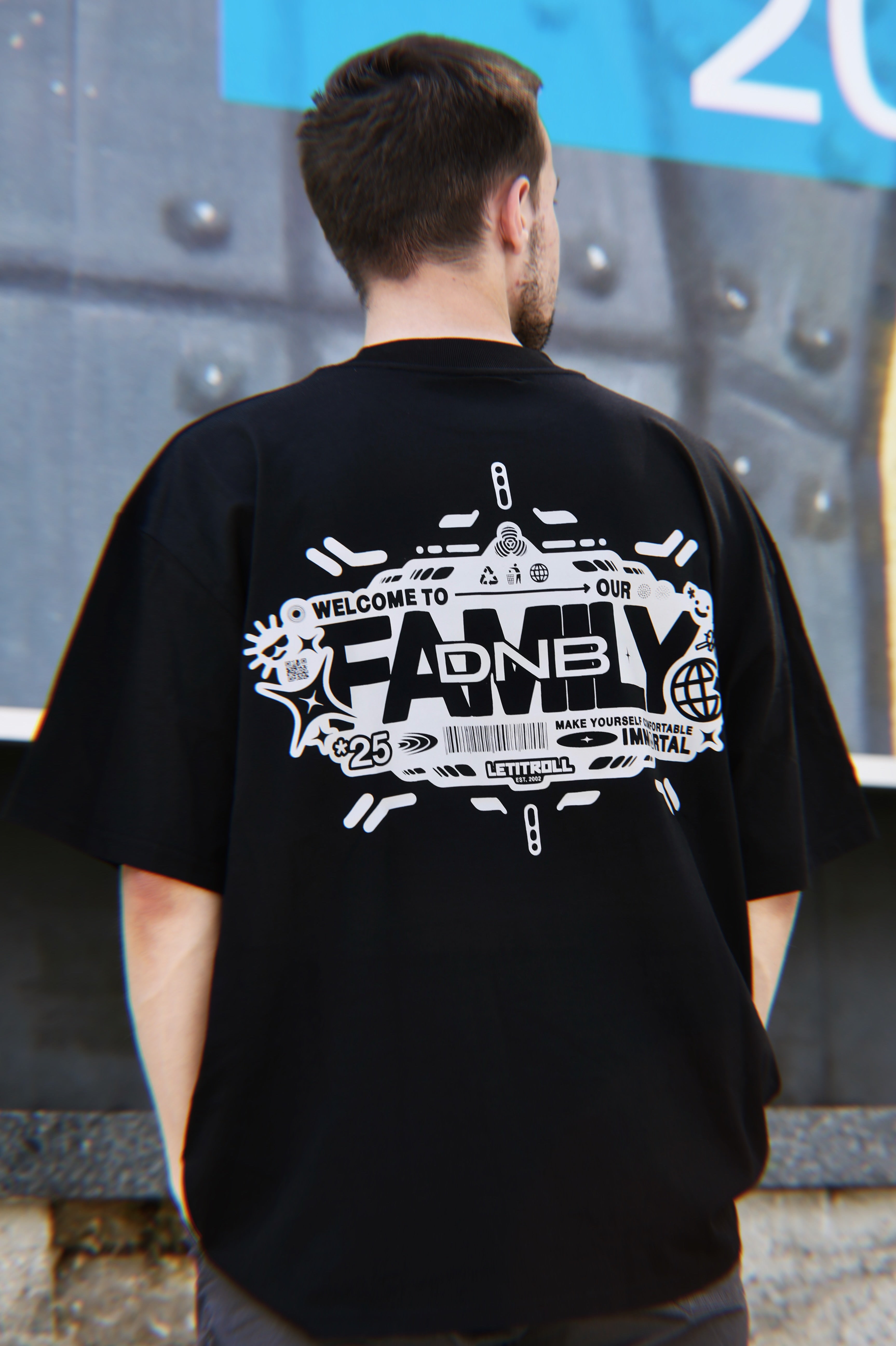 LETITROLL T-shirt DNB Family White