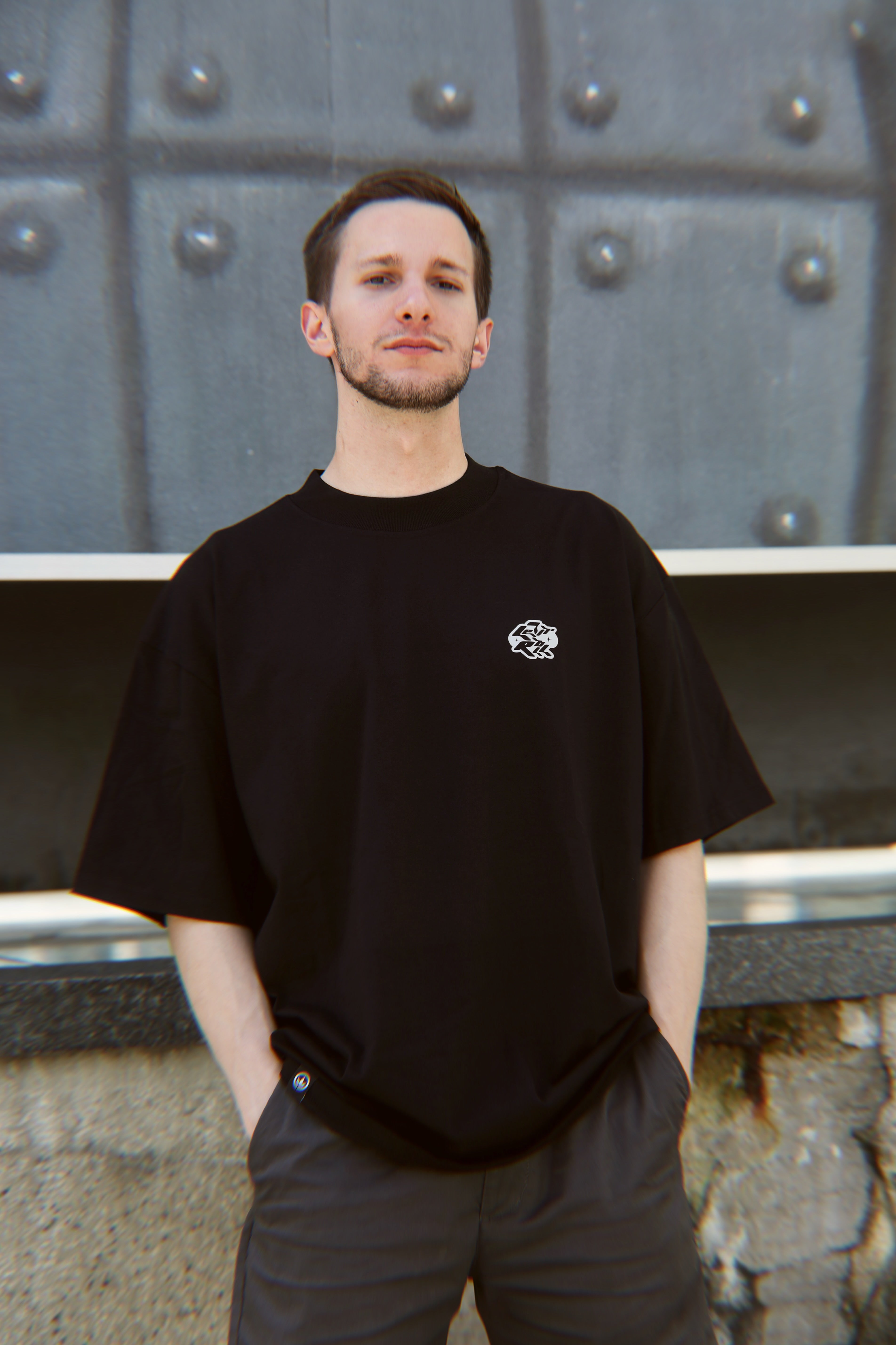 LETITROLL T-shirt DNB Family White