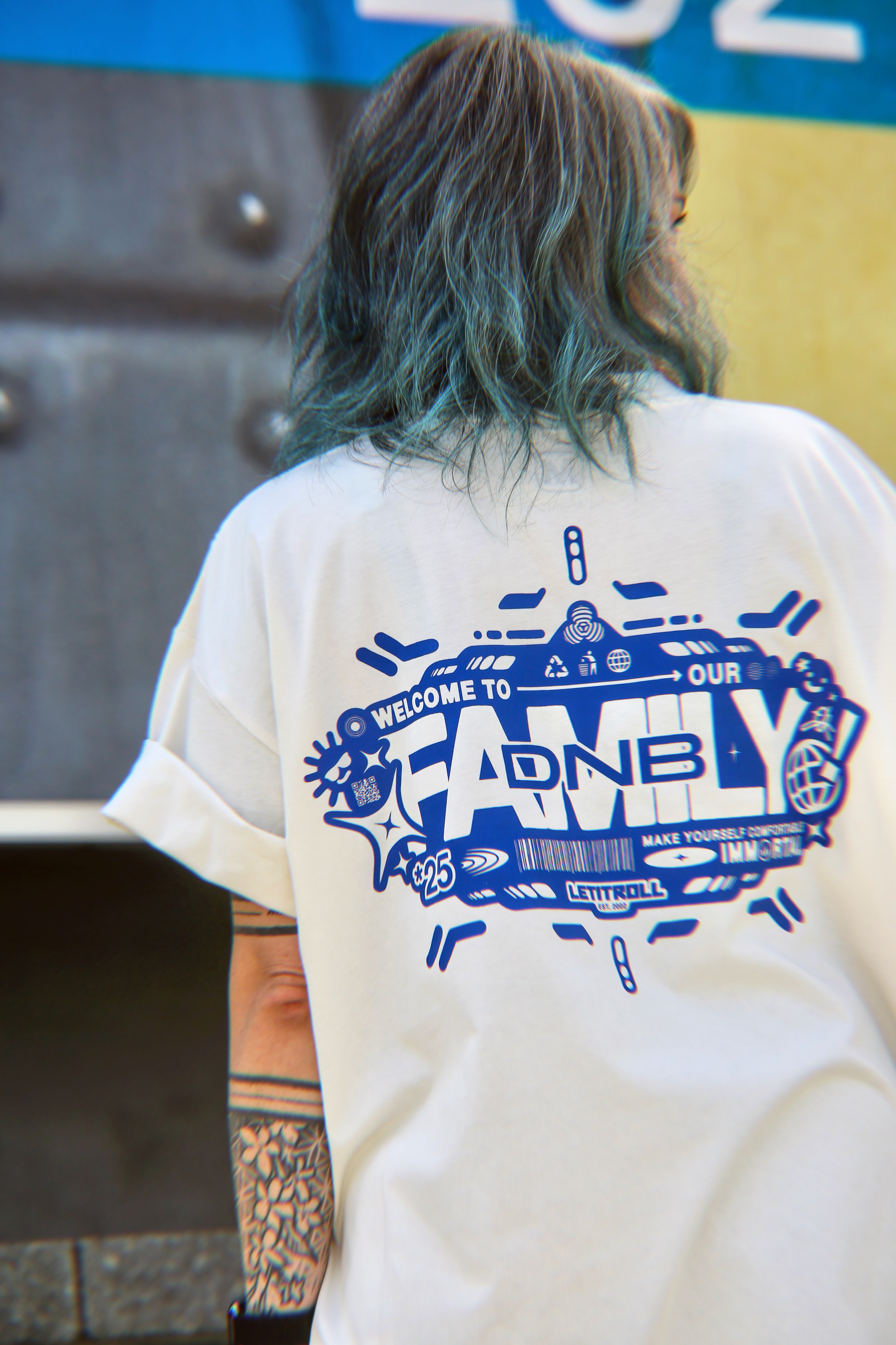 LETITROLL T-shirt DNB Family White