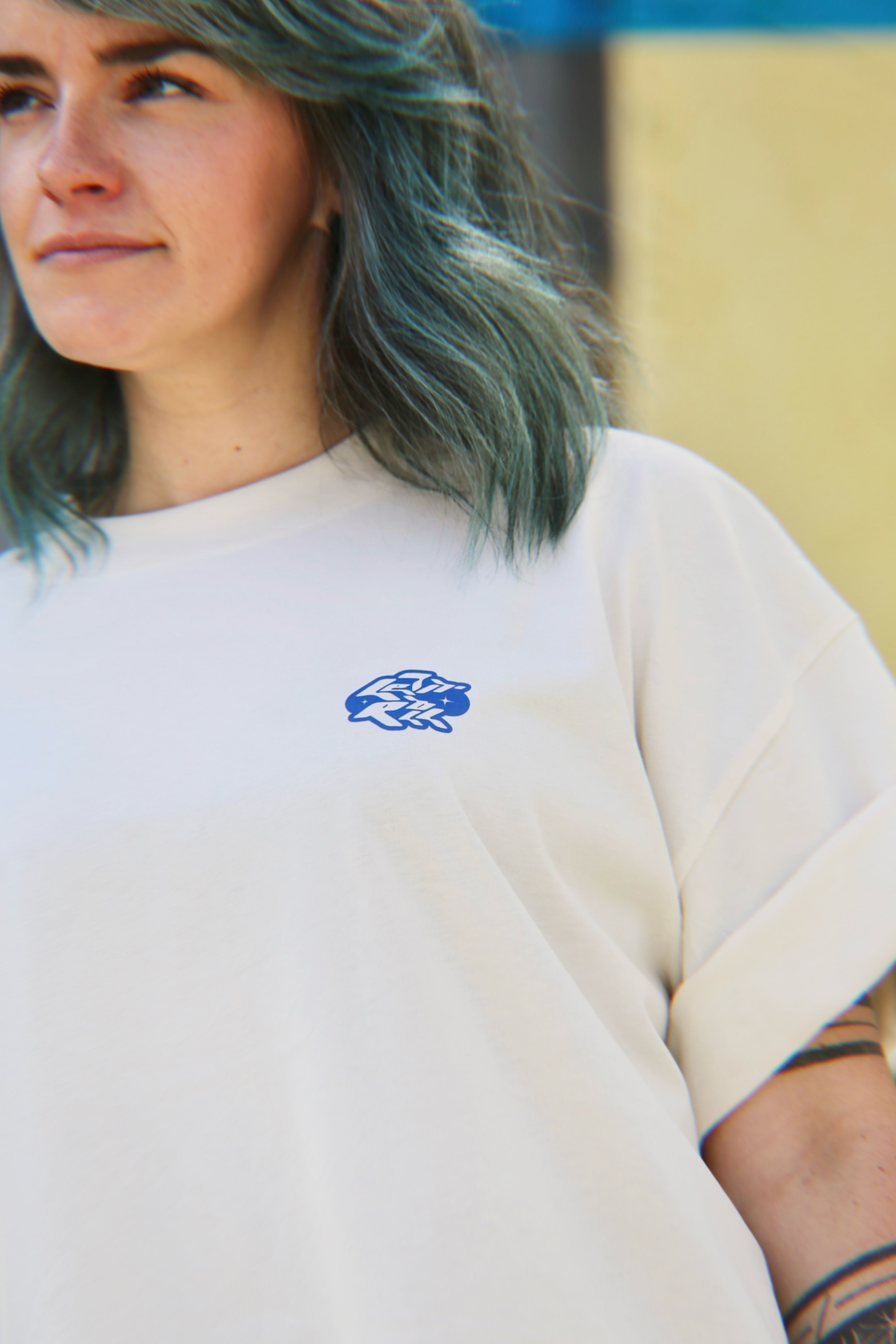 LETITROLL T-shirt DNB Family White