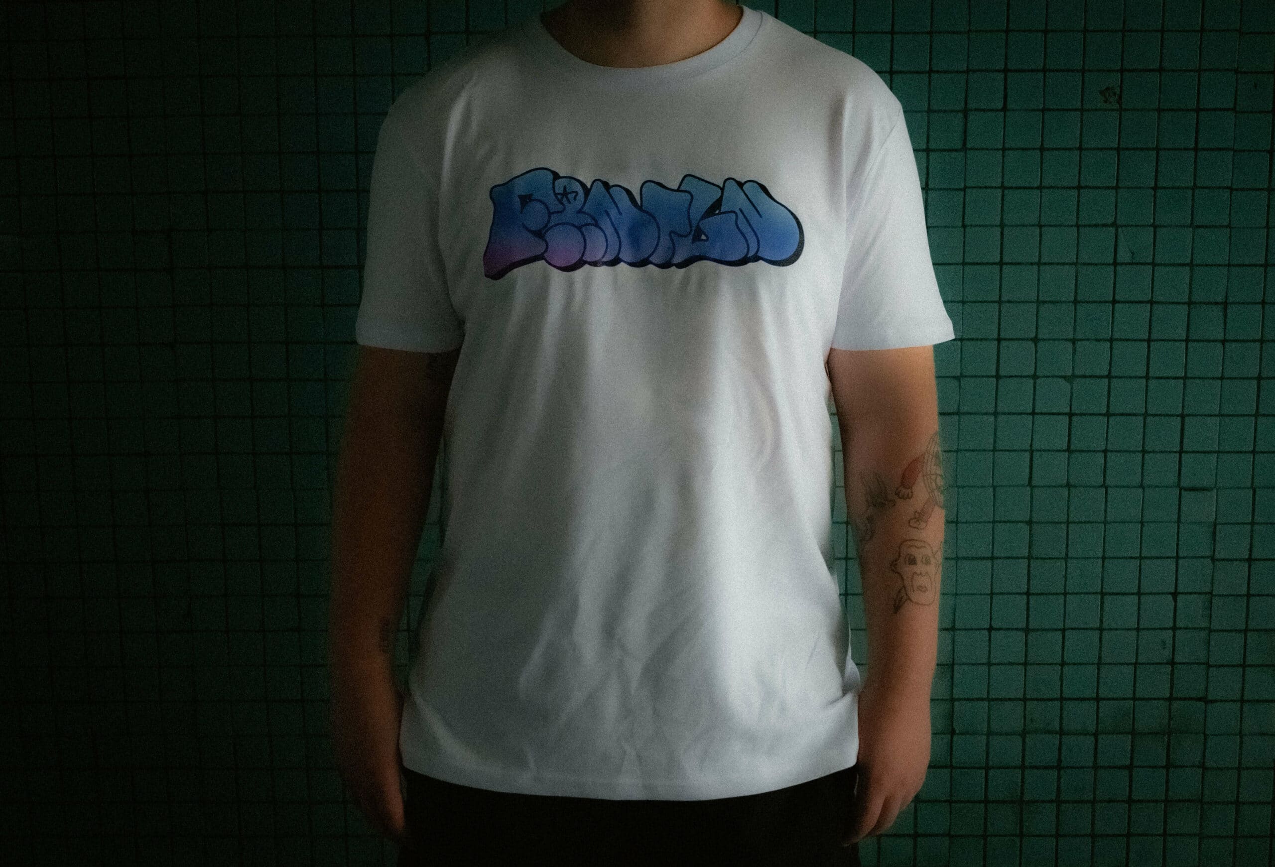 FRONTLINE FESTIVAL UNISEX GRAFFITI T-SHIRT WHITE