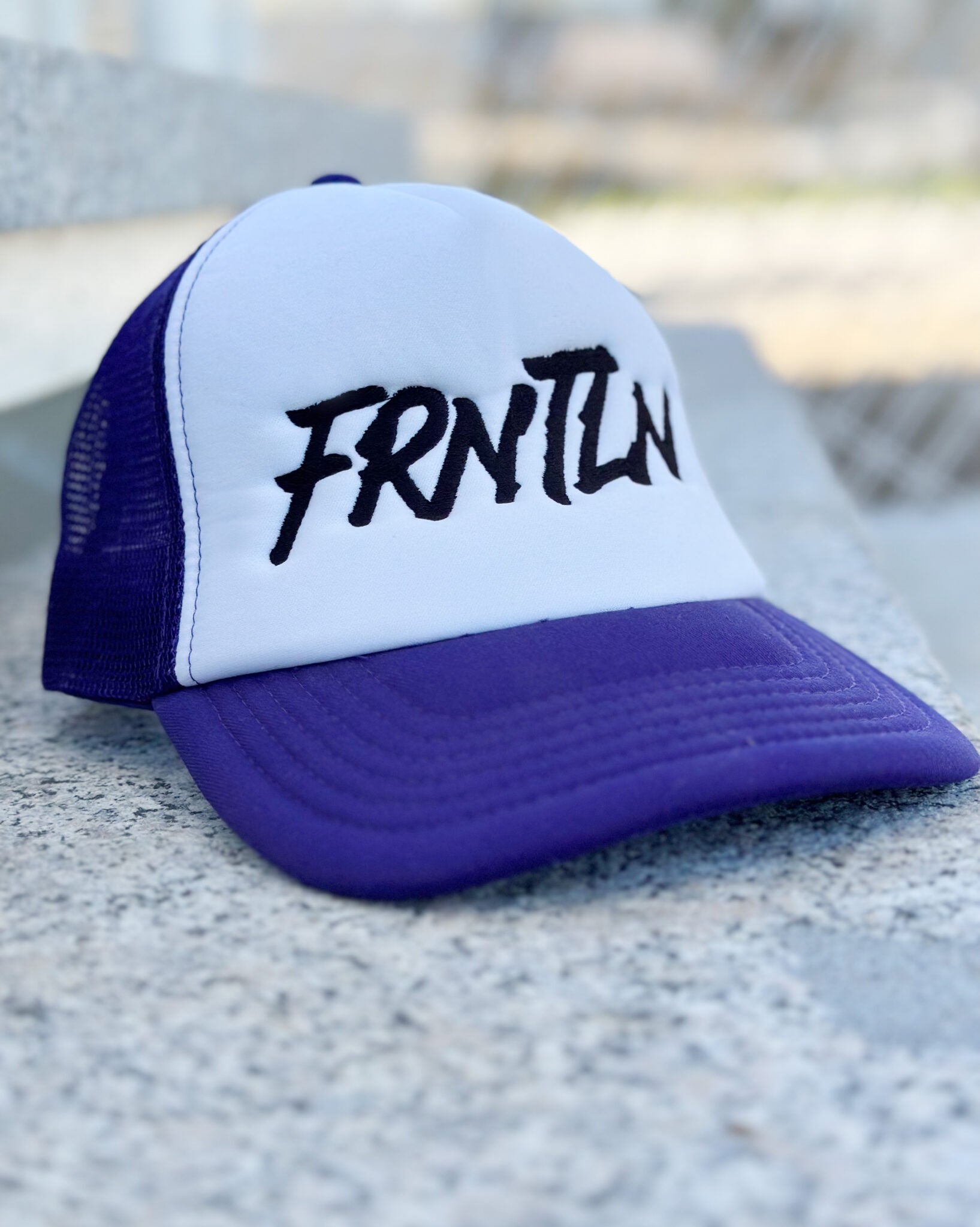 FRNTLN trucker