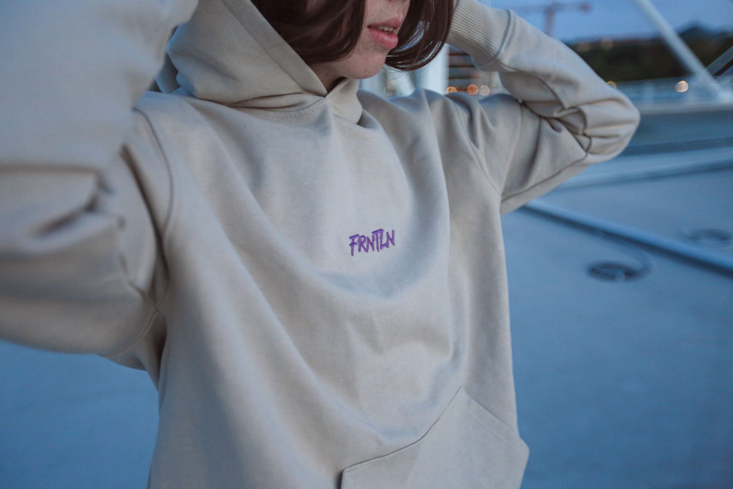 FRNTLN hoodie Desert Dust & Purple