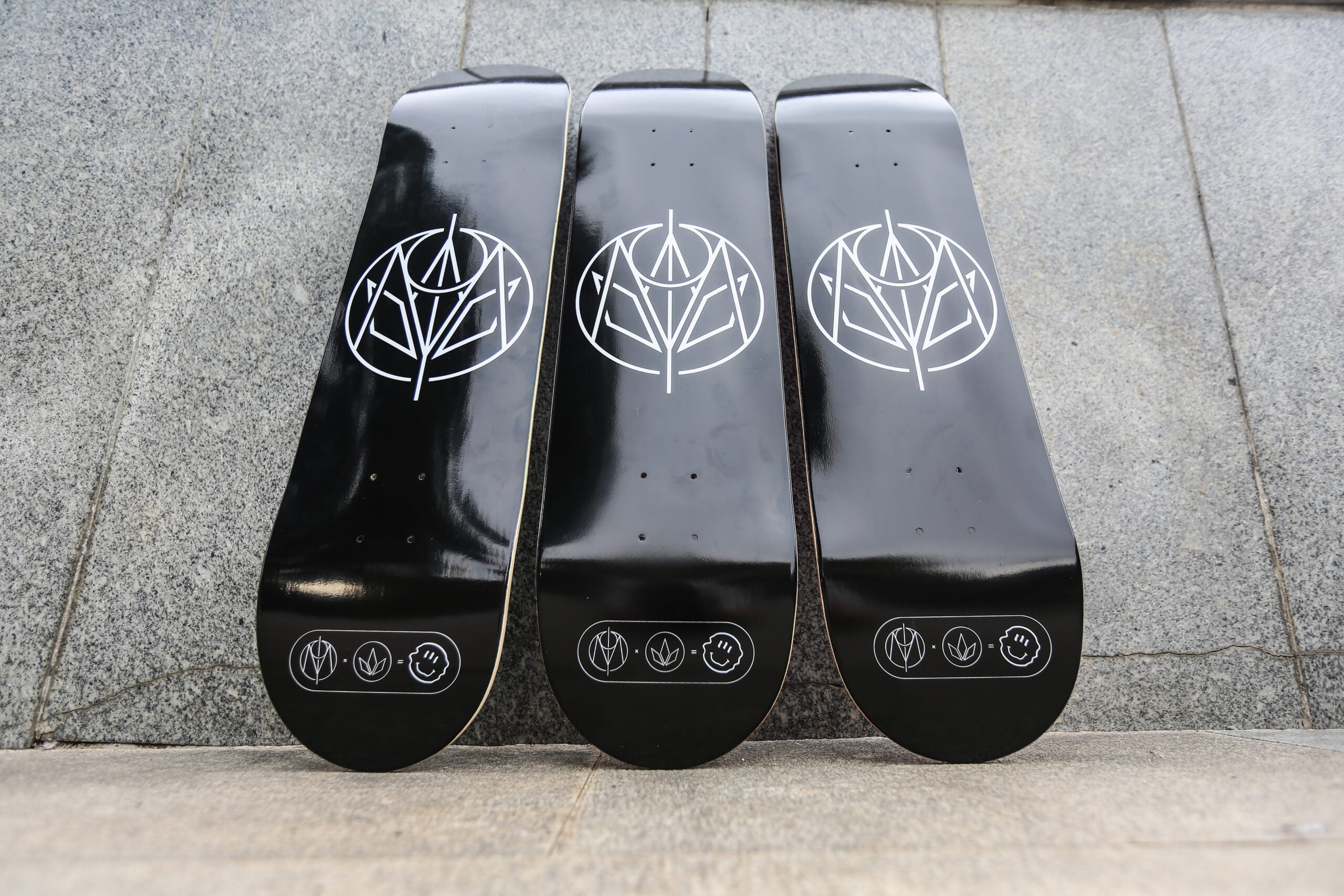 Skateboard MODUS x LETITROLL