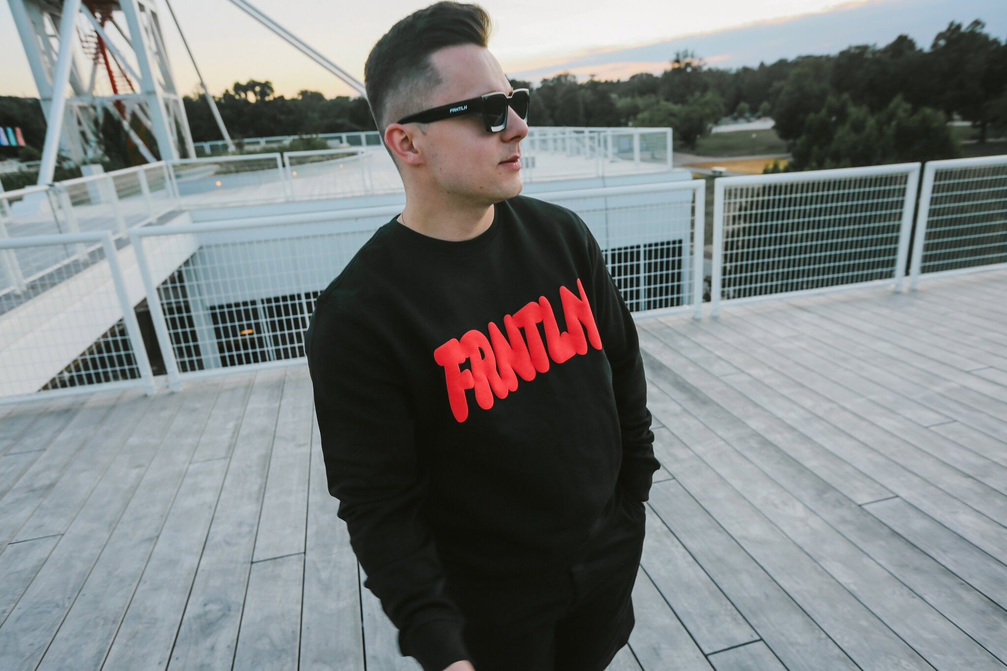 Frontline Festival hoodie FRNTLN RED