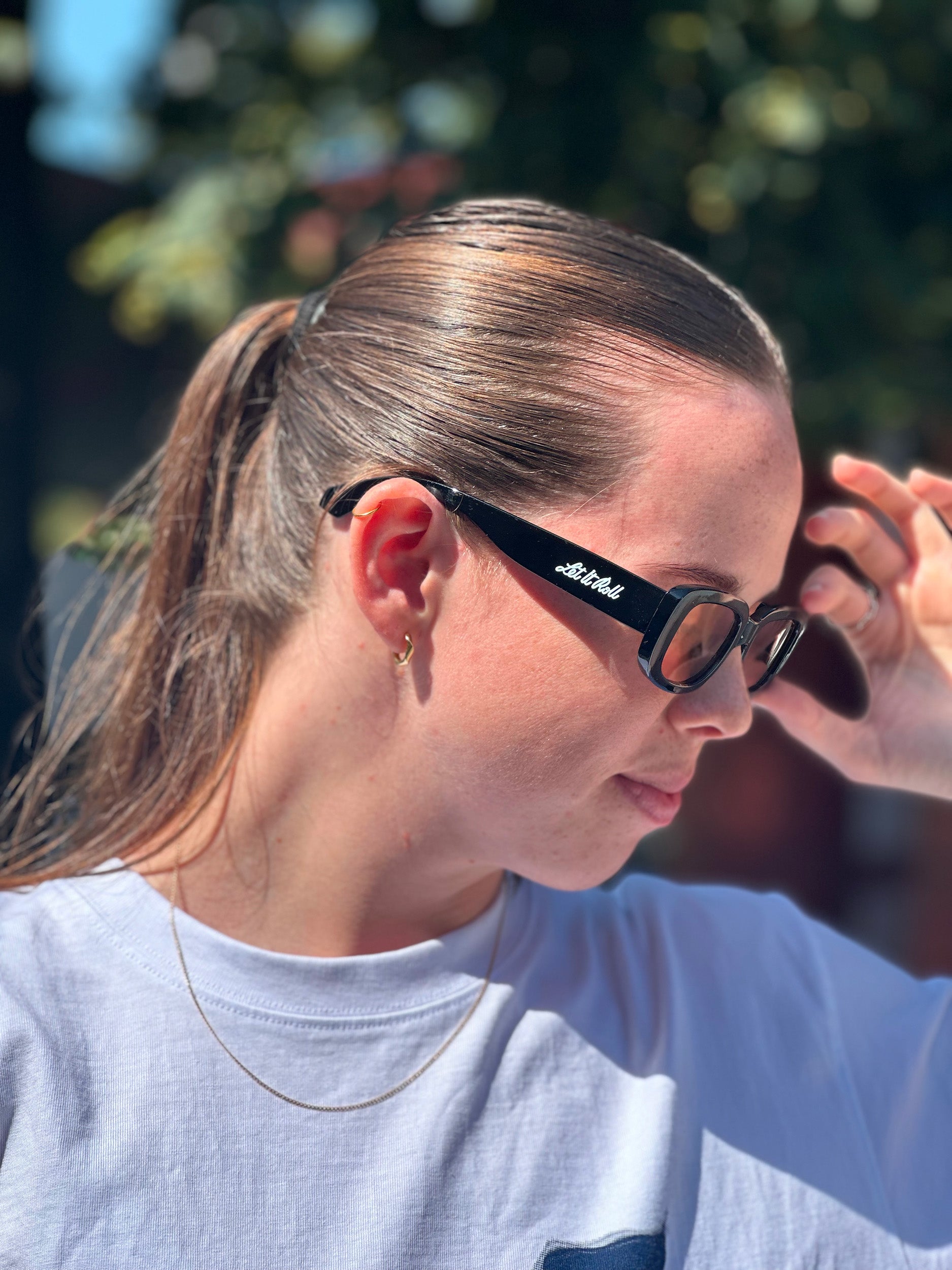 LETITROLL rave glasses with pink lenses