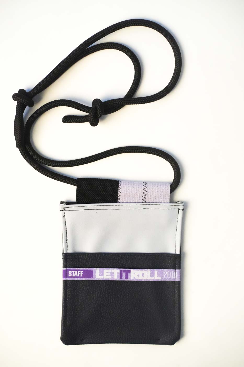 Upcycle taška na mobil LETITROLL x Ultravagant / č. 6