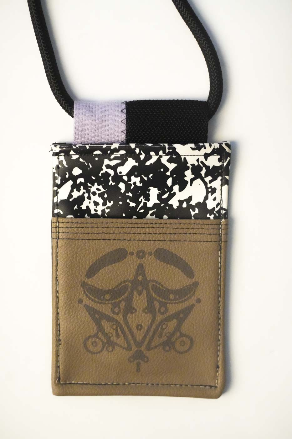 Upcycle taška na mobil LETITROLL x Ultravagant / č. 5