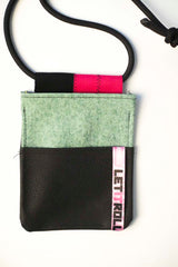Upcycle taška na mobil LETITROLL x Ultravagant / č. 2