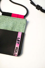 Upcycle taška na mobil LETITROLL x Ultravagant / č. 2